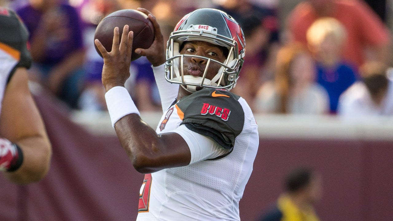 Winston has wobbly debut; Vikes beat Bucs 26-16